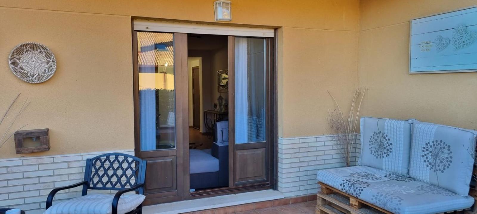 Wood, Wine & Golf Apartment